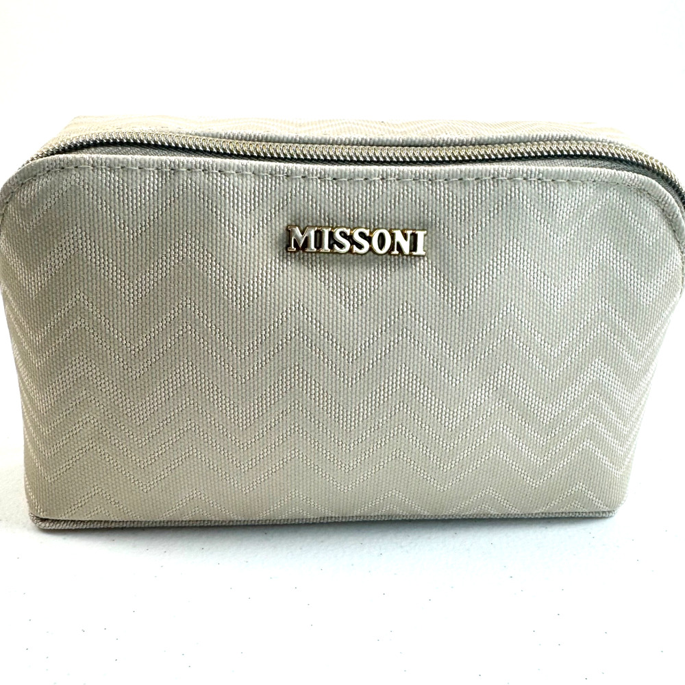 Delta One Missoni Amenity Kit Sand Color Zigzag, NEW with Luxury Travel Contents - Picture 2 of 4